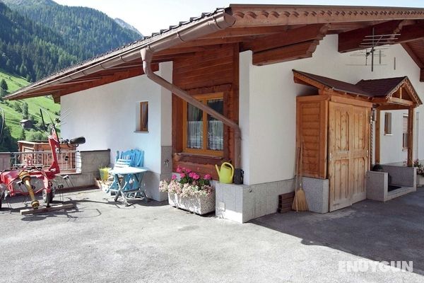 Spacious Apartment in Tyrol With Mountain View Öne Çıkan Resim