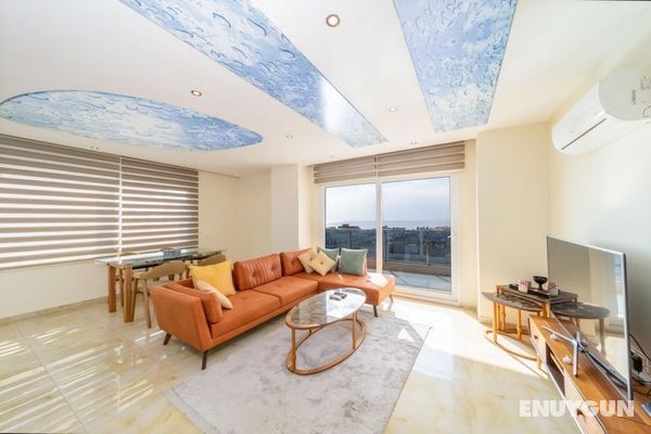 Spacious Apartment With Sea View in Alanya Öne Çıkan Resim