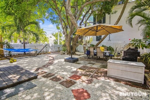 Spanish Lime Cottage by Avantstay Ideal Old Town Key West Location! Month Long Stays Only Öne Çıkan Resim