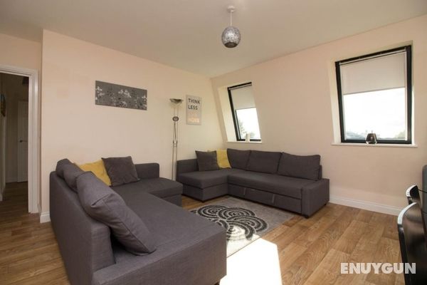 Stayzo Castle Penthouse 17 - A Clean Fresh Modern Apartment With Free Wi-fi Öne Çıkan Resim