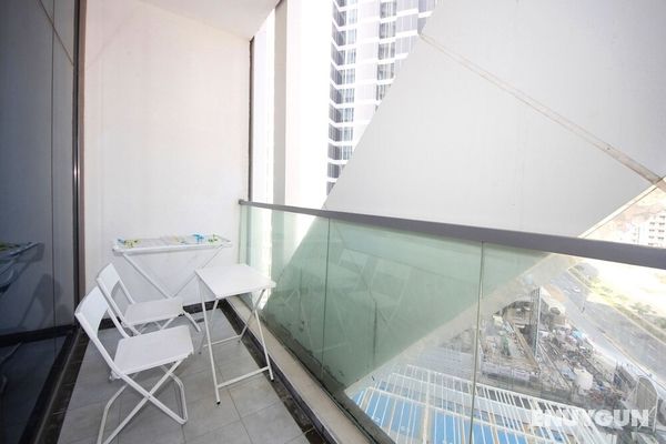 Studio Apartment in Bayz Tower Oda Düzeni