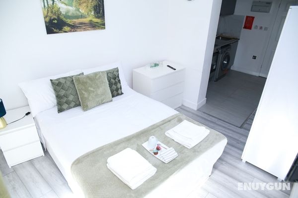 Stunning 1-bed Apartment in Harrow With Parking Öne Çıkan Resim