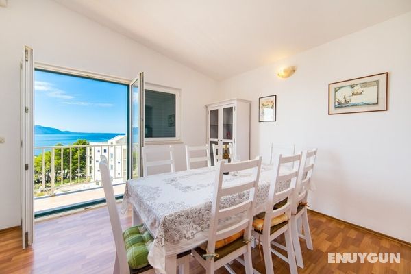 Stunning 3-bedroom Apartment in Gradac Öne Çıkan Resim