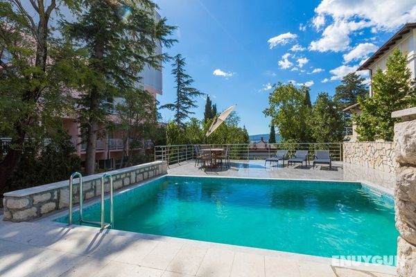 Stunning Holiday Home in Selce With Private Pool Öne Çıkan Resim