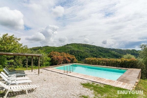 Stunning House With Pool and Stunning Rural Views Havuz