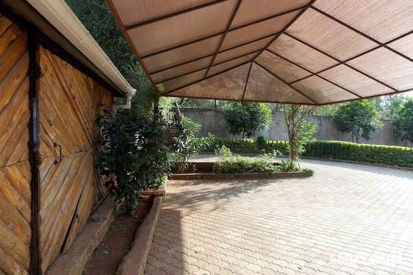Stunning Villa in Private Compound in Nairobi, KE Öne Çıkan Resim
