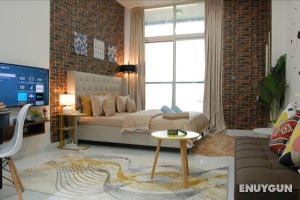 Stunning Studio Apartment in Dubai City, UAE Öne Çıkan Resim