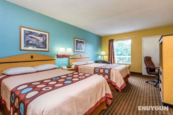 Super 8 by Wyndham Atlanta Northeast GA Genel