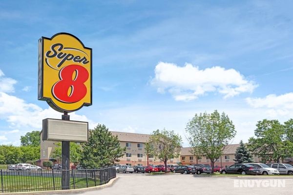 Super 8 by Wyndham Chicago O'Hare Airport Genel