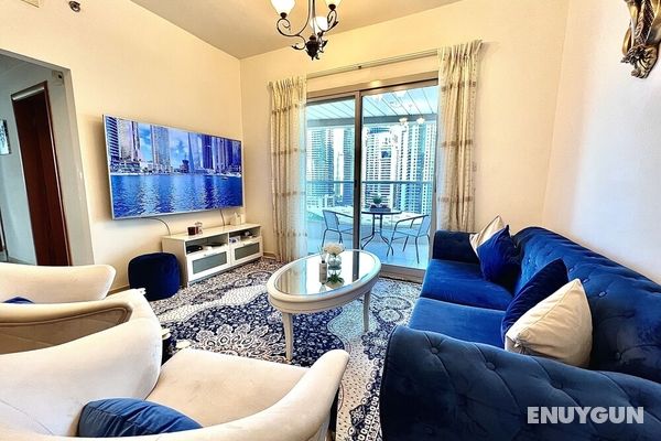 SuperHost - Splendid Apartment With 2 Balconies Near The Metro Öne Çıkan Resim