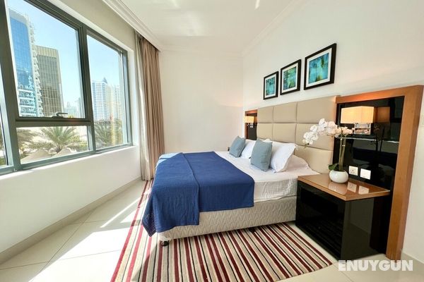 SuperHost - Apartment With Stunning Pool View in Business Bay Öne Çıkan Resim
