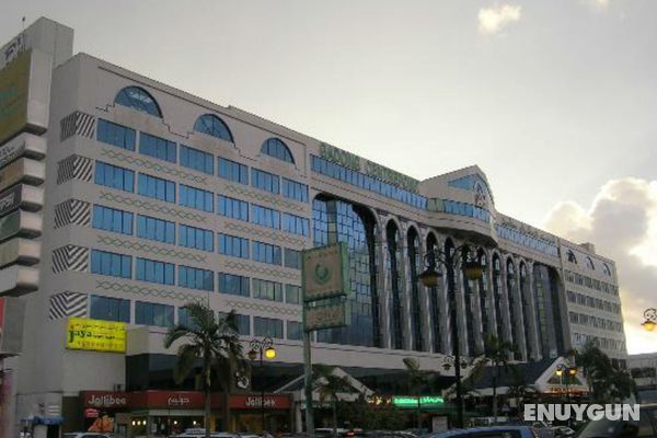 The Centrepoint Hotel, Brunei Genel
