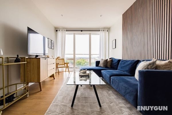 The Limehouse Classic - Endearing 2bdr Flat With Balcony Öne Çıkan Resim