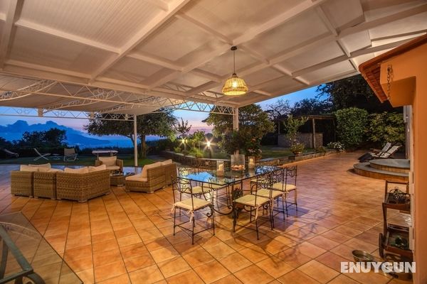 The Lookout Exclusive Garden Villa With Capri Views Öne Çıkan Resim