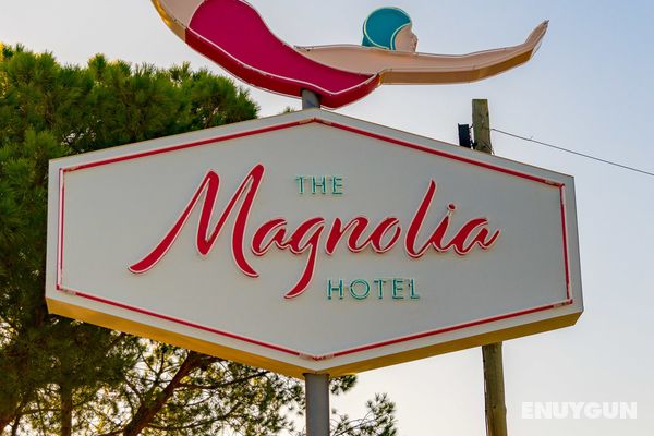 The Magnolia Hotel Genel