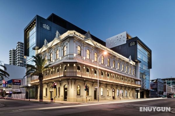 The Melbourne Hotel Genel