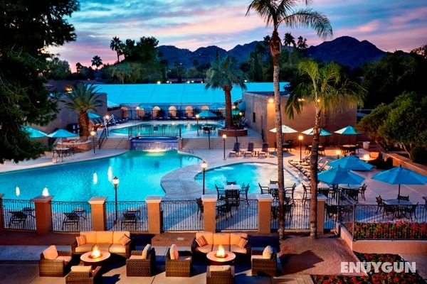 The Scottsdale Plaza Resort Havuz