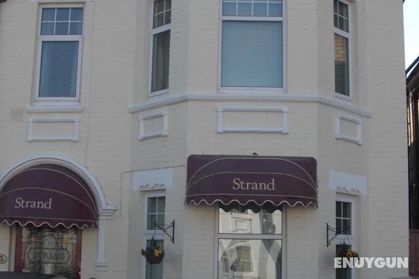 The Strand Hotel Genel