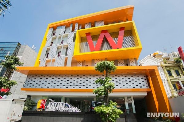 The Win Hotel Surabaya Genel