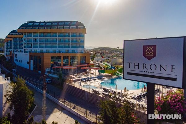 Throne Beach Resort Spa Genel