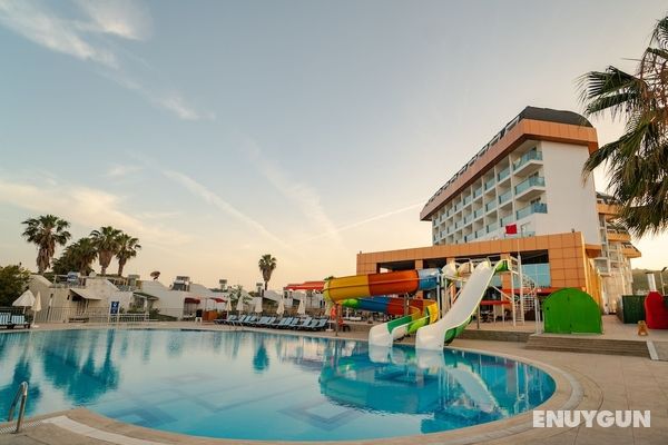 Throne Beach Resort & Spa Genel