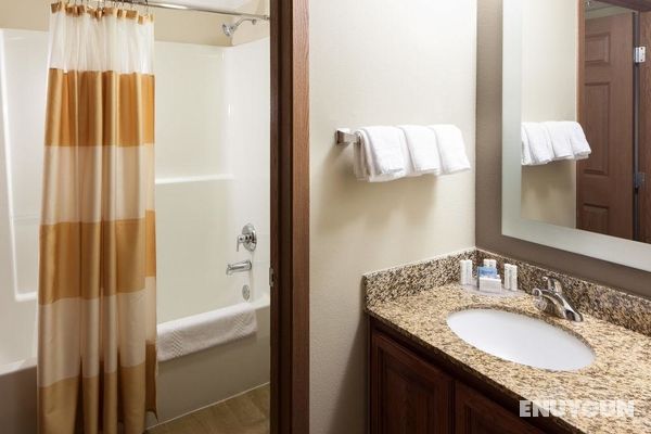 TownePlace Suites College Station Genel