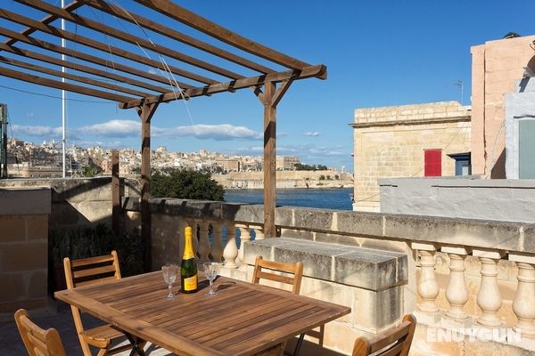Traditional Maltese Townhouse, Roof Terrace and Views Öne Çıkan Resim