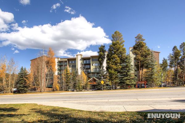 Trails End Condominiums by Ski Country Resorts Genel