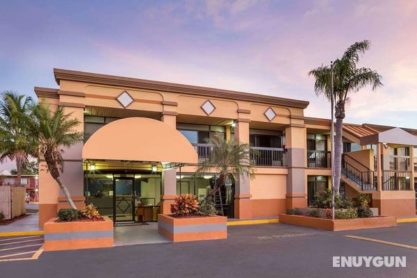 Travelodge by Wyndham Fort Myers North Genel