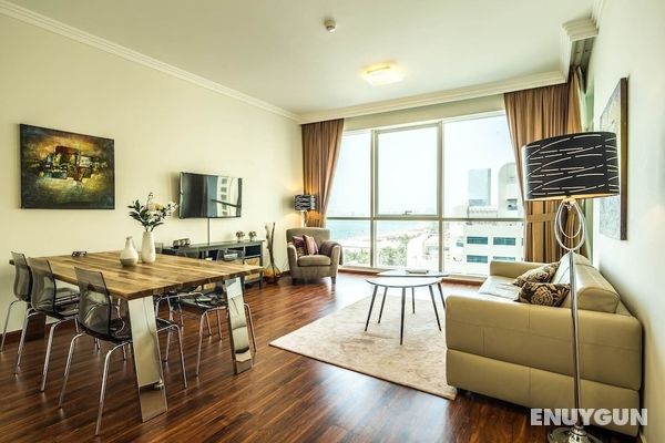 Upscale 1BR - Sea Views - Direct Beach Access! Öne Çıkan Resim