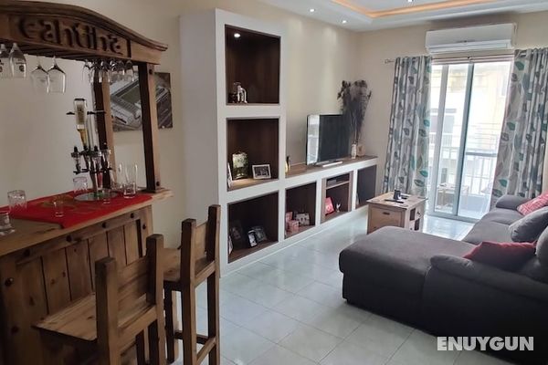 Very Bright Well Kept Apartment Öne Çıkan Resim