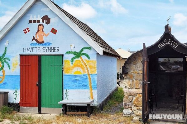 Vibrant Holiday Home in Nexø With Sauna Dış Mekan