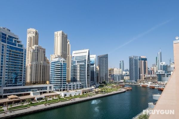 Vibrant & Ultramodern 1BR Apartment - Dubai Marina Öne Çıkan Resim