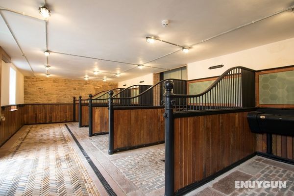 Victorian Stable Conversion in the Grade Ii'listed Netherby Hall Dış Mekan