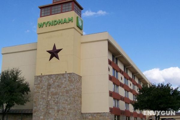 Wyndham Garden Inn- Austin Genel