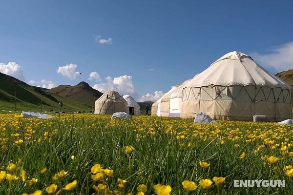 Yurt Camp Azamat at Song Kol Lake Öne Çıkan Resim