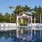 Crowne Plaza Resort Sanya Bay slider thumbnail