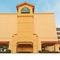 La Quinta Inn & Suites New Olreans Airport Kenner slider thumbnail