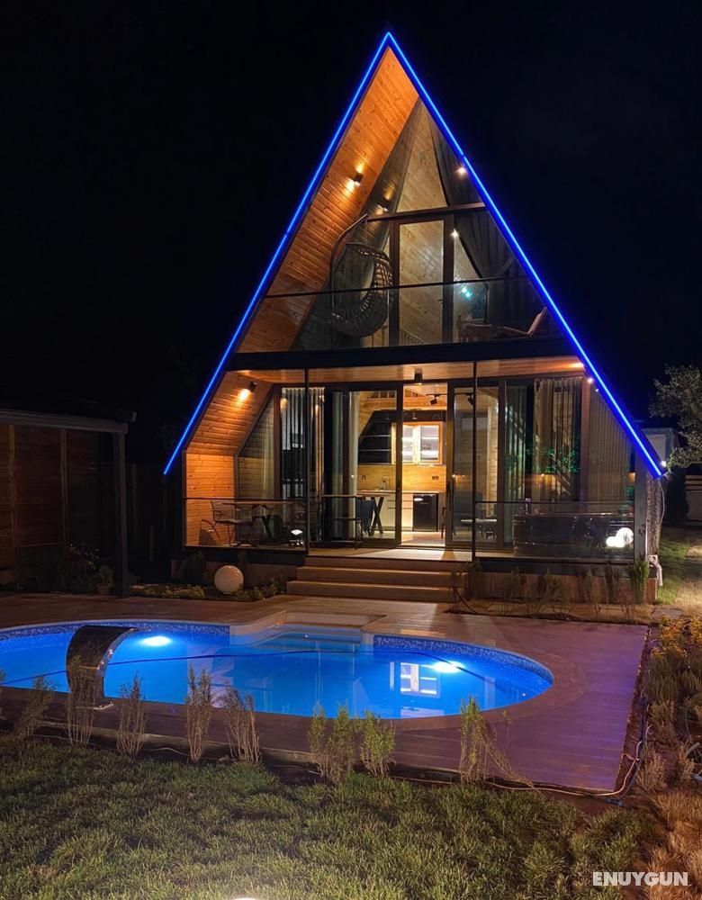 Ultra King Room with Mountain View, Fireplace and Jacuzzi