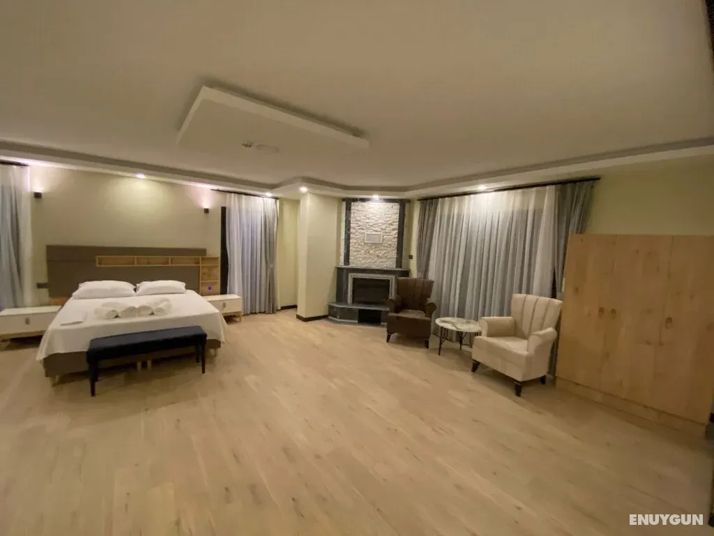 204 Standard Rooms