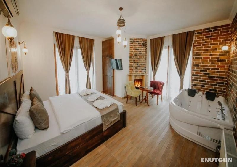 Standard Room with Jacuzzi and Fireplace