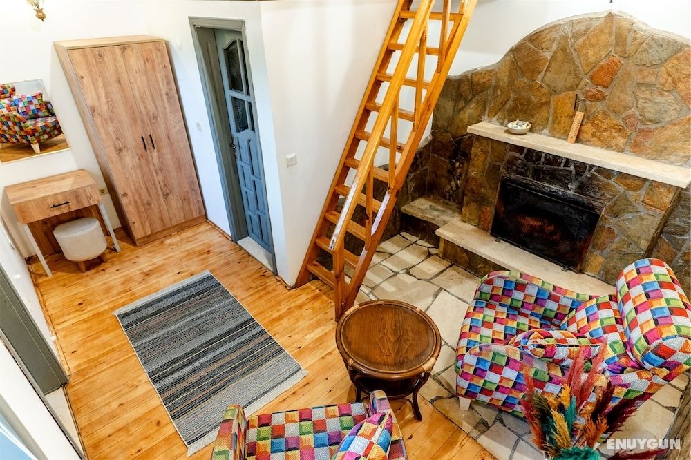 Mezzanine Floor Bungalow with Fireplace
