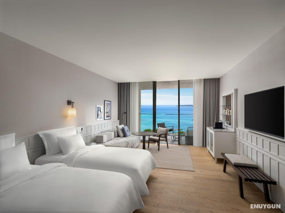 Adult Deluxe Swim Up Sea View