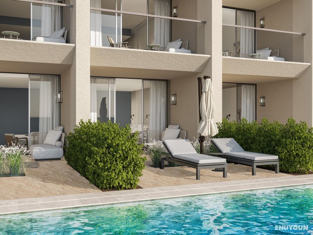 Family Suite with Pool Access and Sea View
