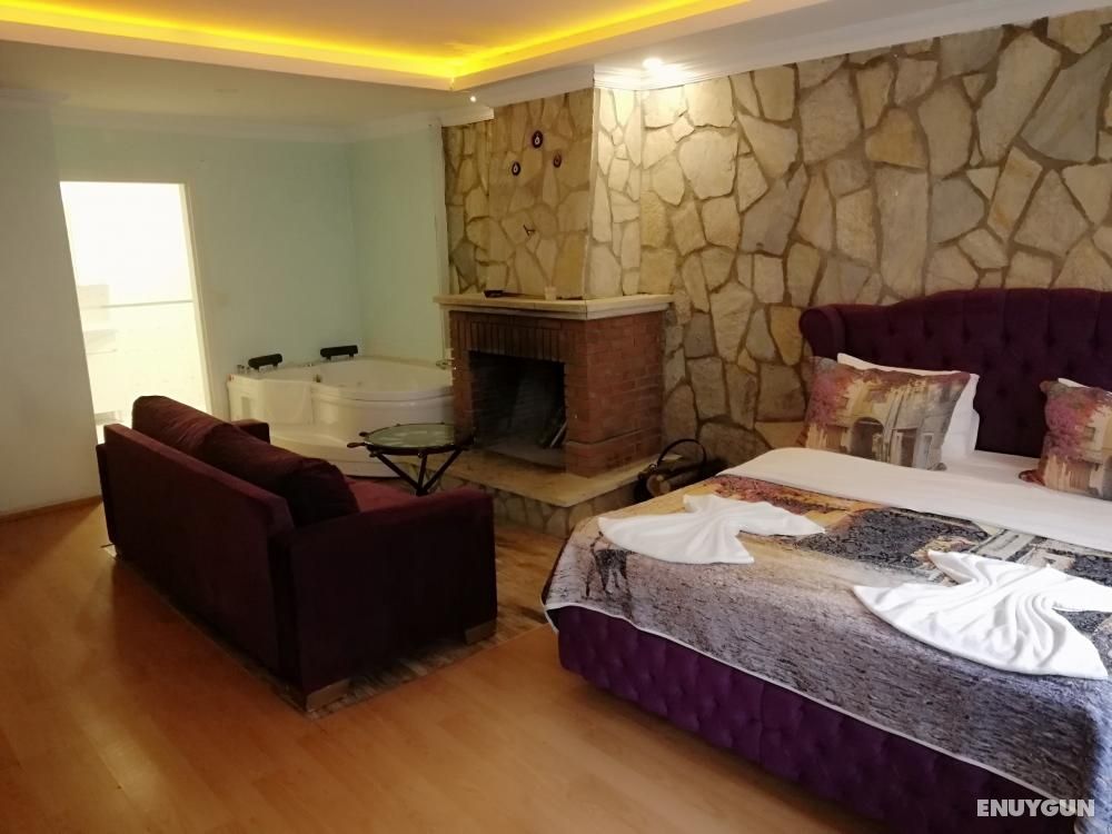 Davit Room, Mountain View