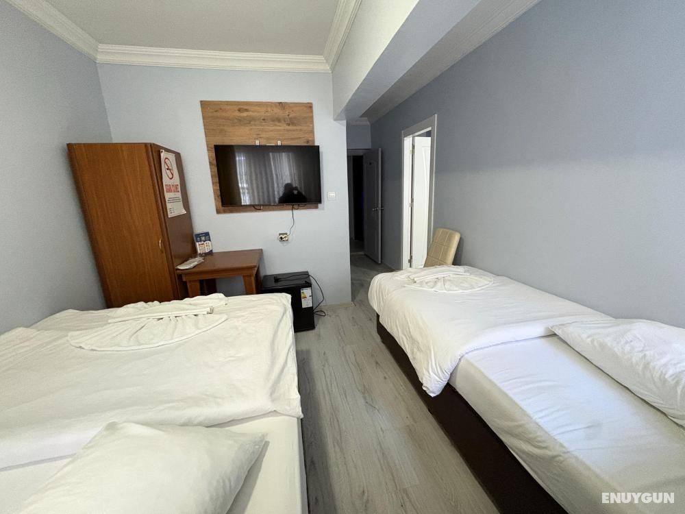 Family Suite, Garden or Street View, 2nd Floor