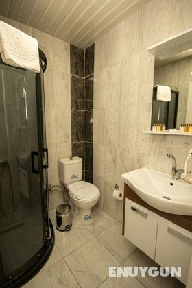 Standard Custom Super Deal Room