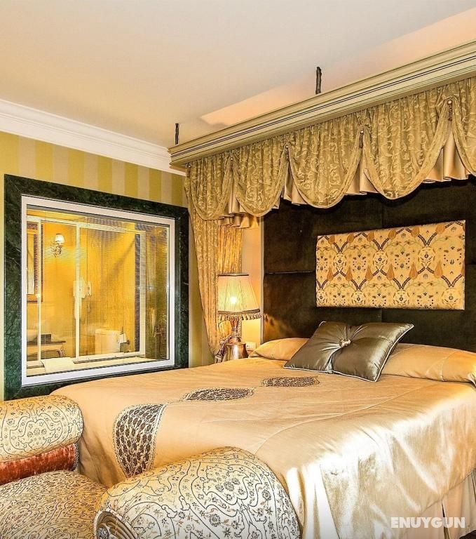 Junior Suite Room