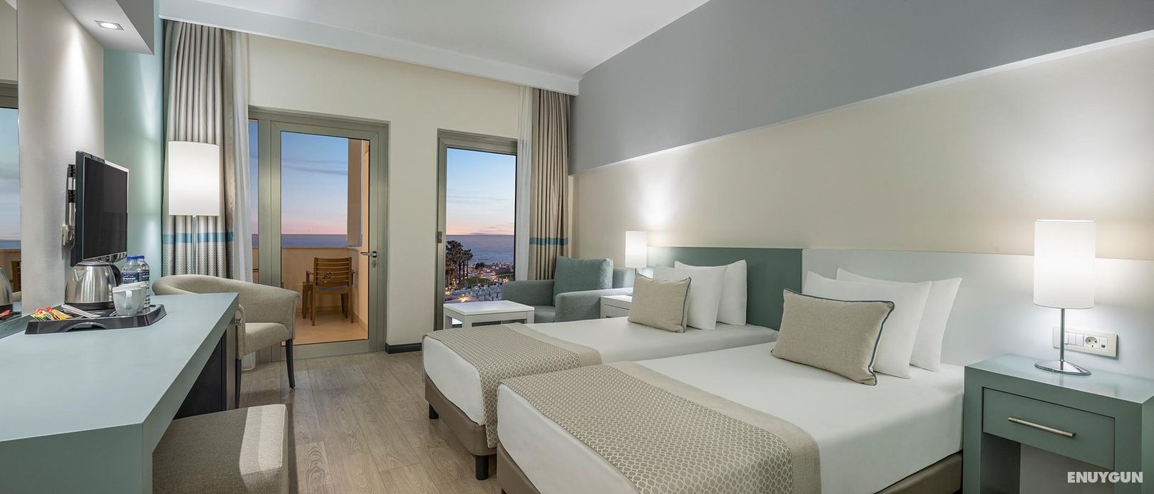 Standard Sea View