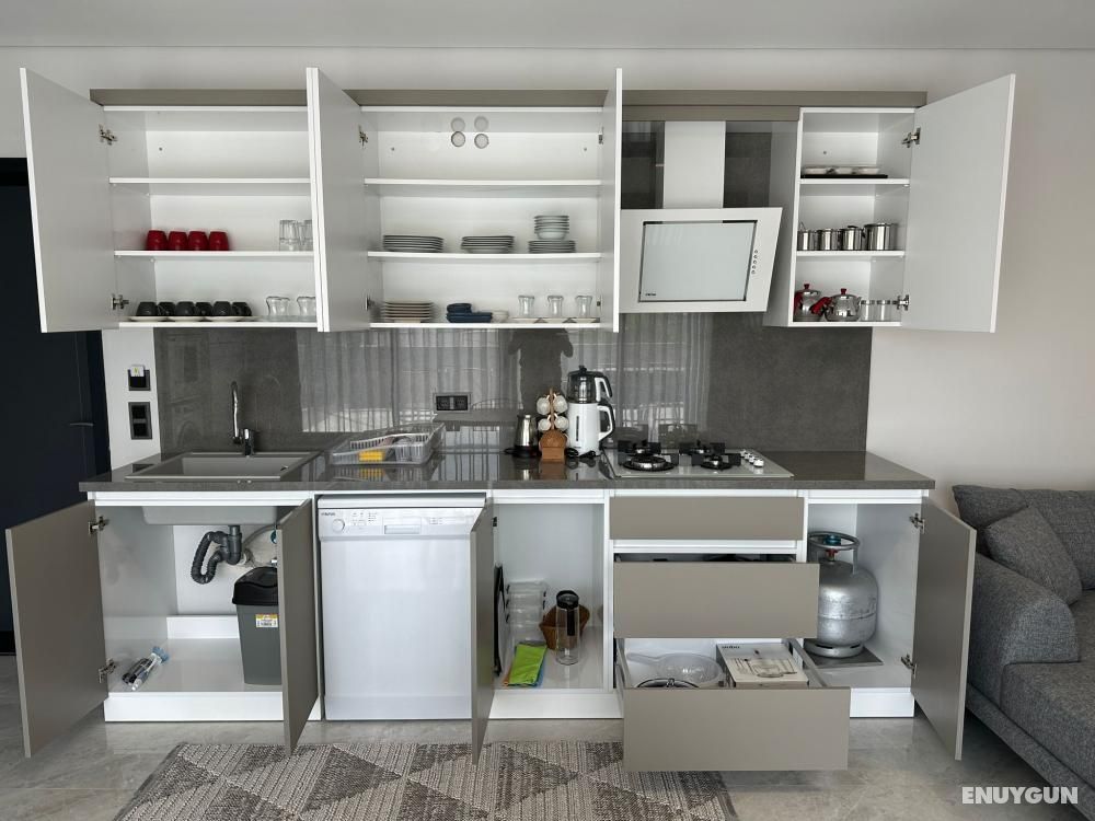 Suite, Sea View, Garden Floor